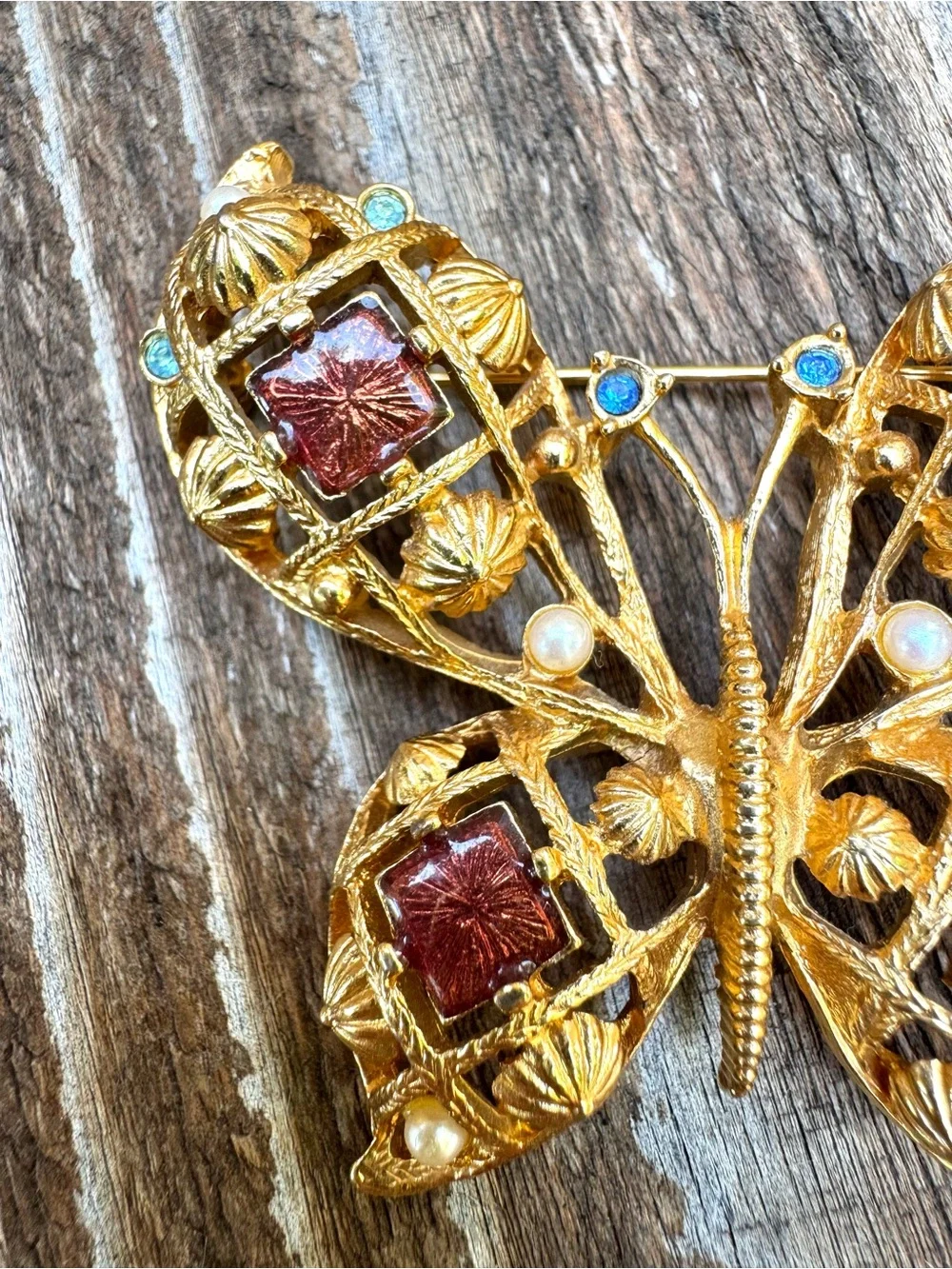 AVON Vintage Gold-tone Enamel, Faux Pearl & Crystal Rhinestone Butterfly Brooch